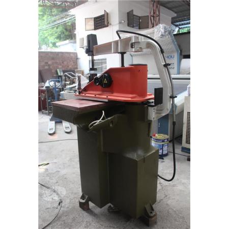 Reconditioned Atom MF20C leather clicking press machine